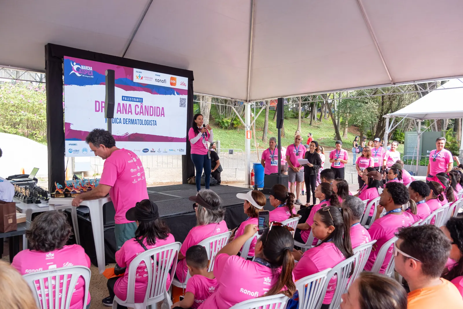 Palestras na arena da Marcha Atópica Belo Horizonte 2026